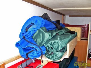 rimor_katamarano_4_amenagement_soute_4